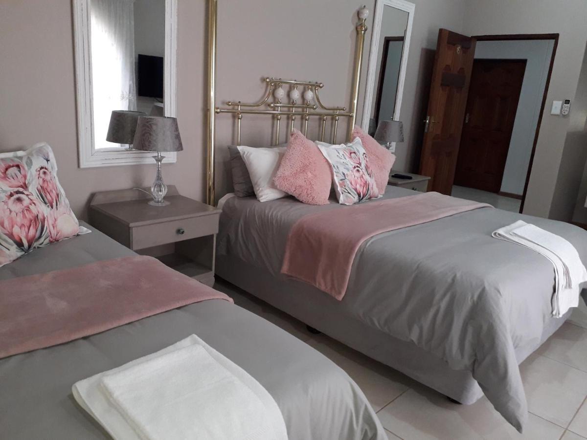 Tuscany Vryburg 외부 사진