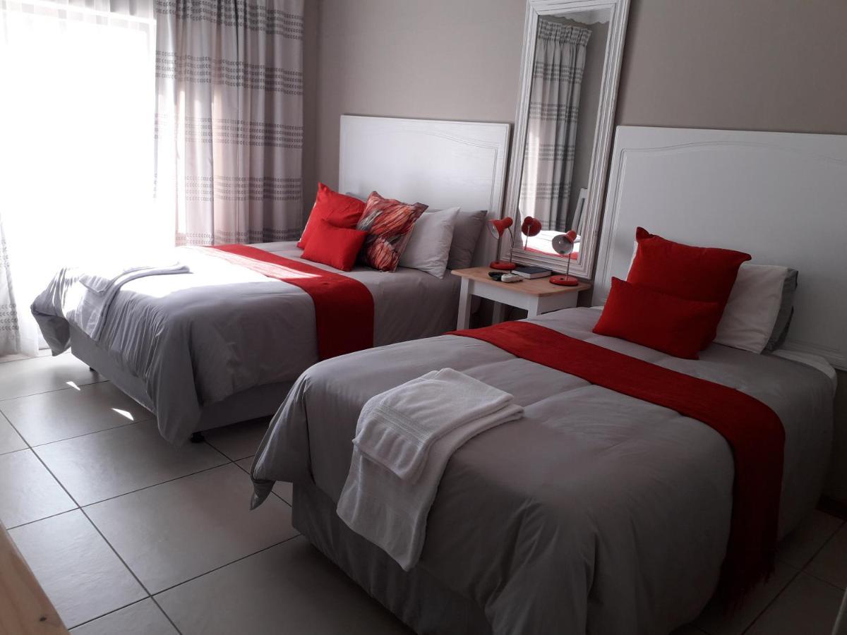 Tuscany Vryburg 외부 사진